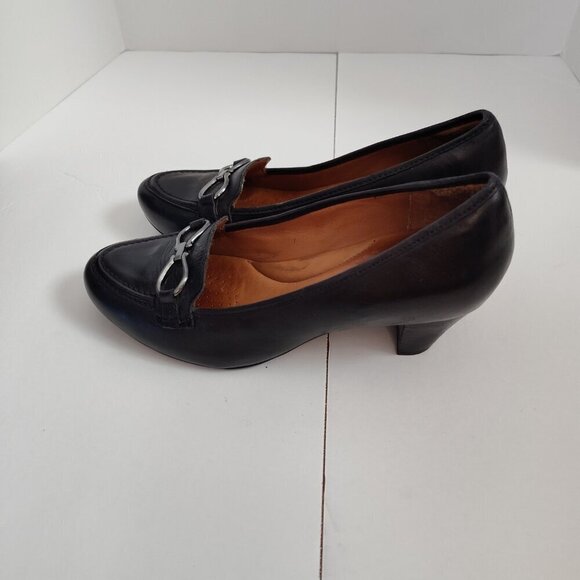 Ladies SZ 6-1/2M Clarks Artisan Black Leather Pump - Picture 2 of 7